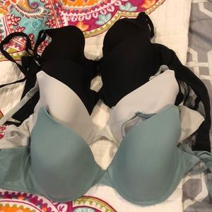 Maidenform Underwire Bra Bundle, Pack of 4. Size 36B